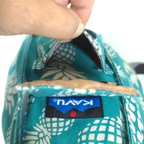 Kavu Rope Sling Bag Teal Pineapple print Crossbody Zipper Pockets boho Hippie - Picture 15 of 16